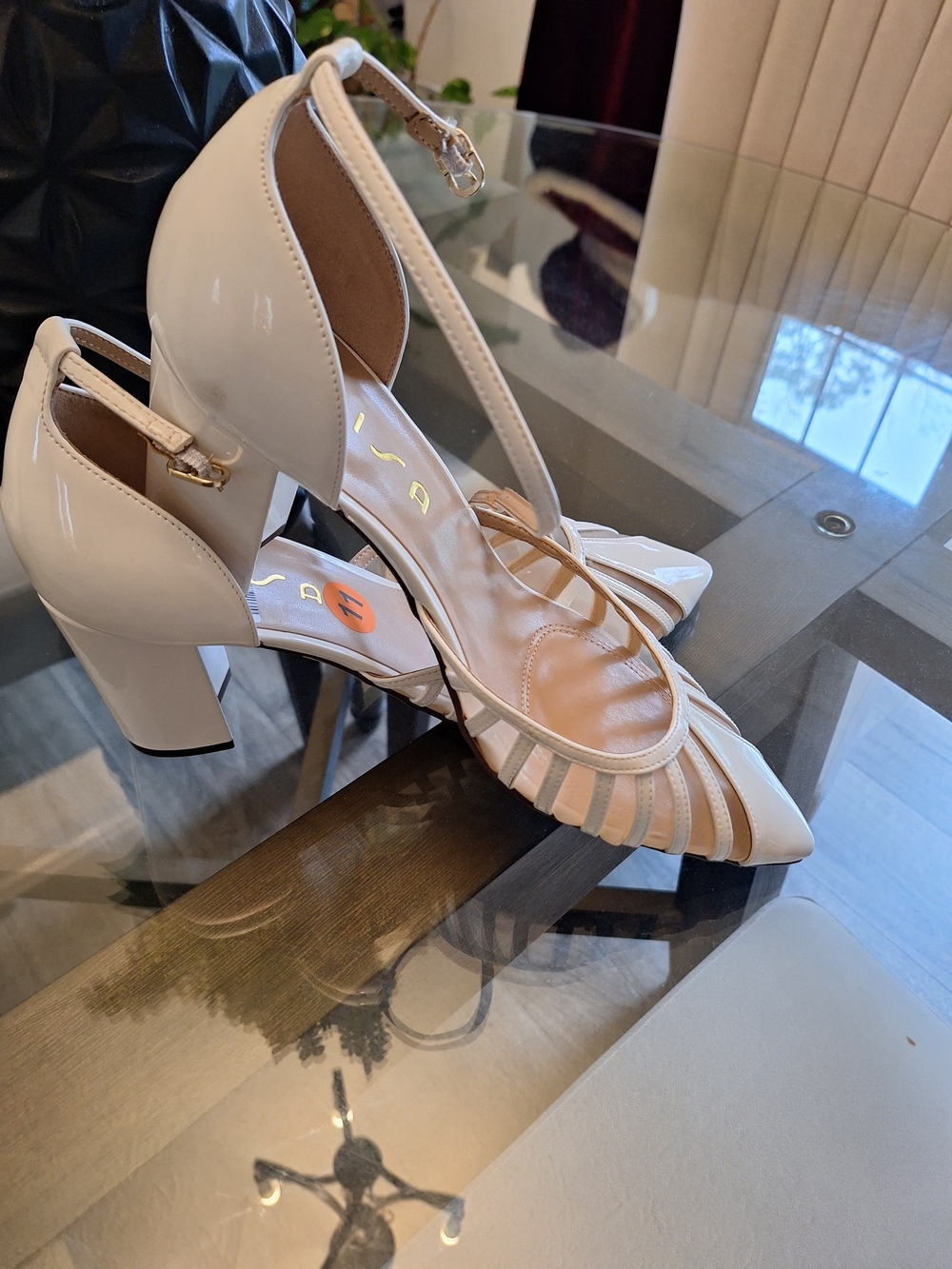 Unisa White Pointed-Toe Ankle-Strap Heels-NEW-Size 11!